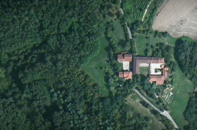 Old Farmhouse in Piedmont: Cascina Valledelserro