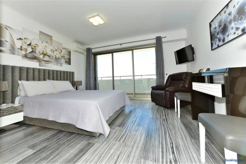 Exclusive Luxury Apartments in Oceano Atlantico Complex