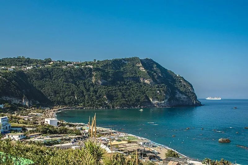 House on the sea in Ischia with splendid panoramic terrace