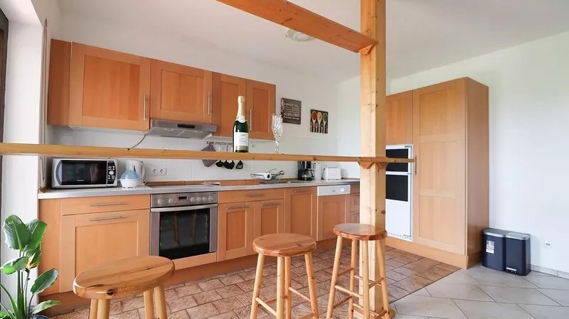 Large, bright apartment right next to the forest with a beautiful view