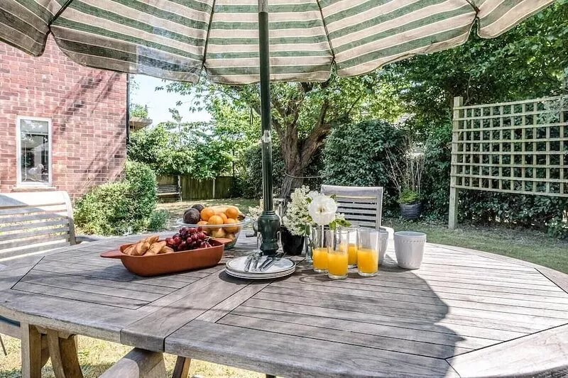 A fantastic holiday home close to the beach - Number 27, Alderton