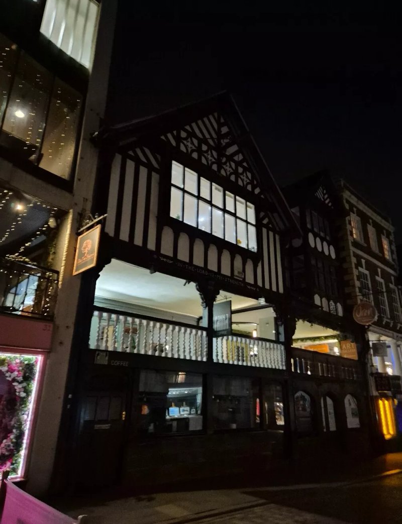 35 Watergate Street Building