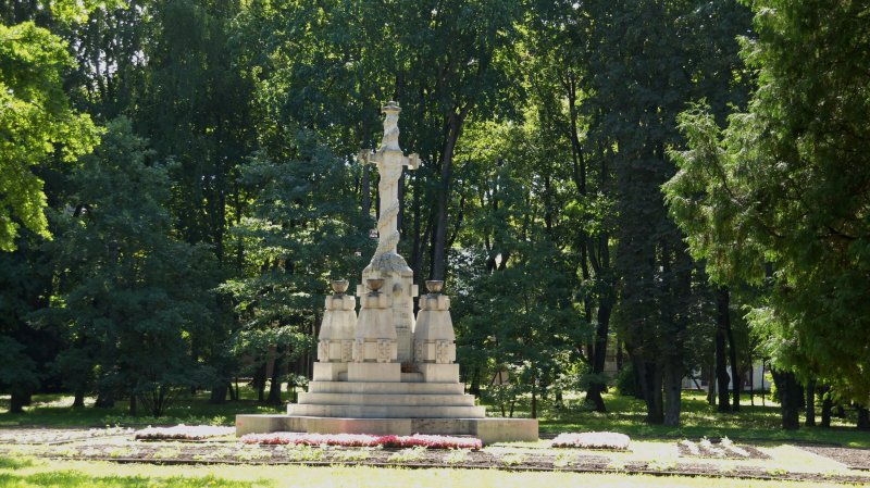 Monument To Those Who Died For The Motherland