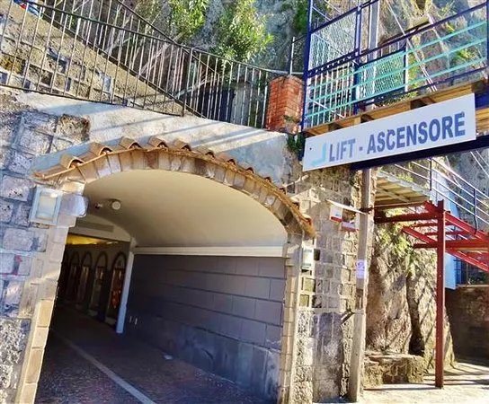 Sorrento Lift