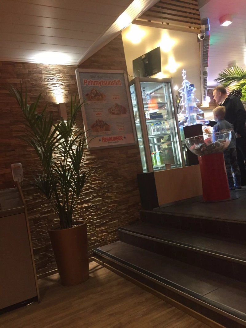 Restaurants & cafés