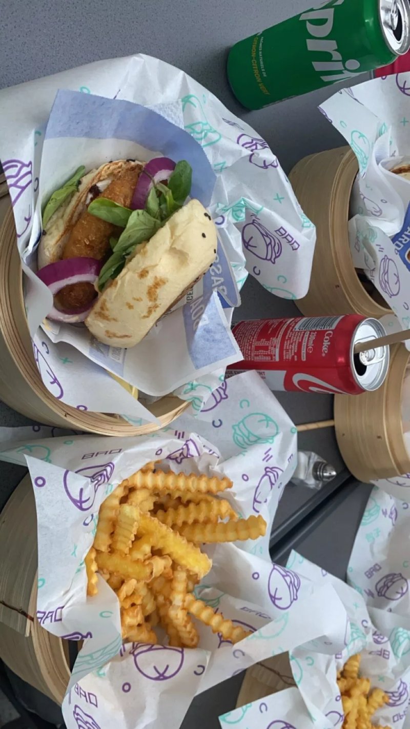 Gomu Burger