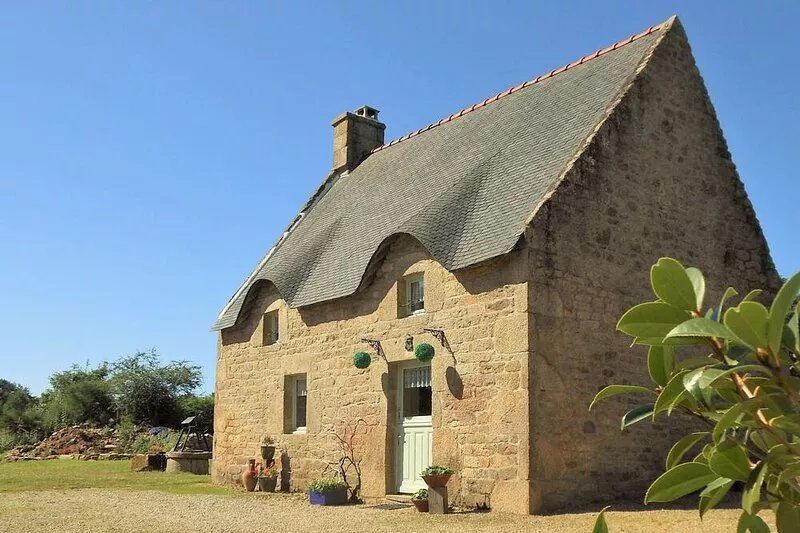 Charming beamed Breton cottage with heated pools Southern Brittany