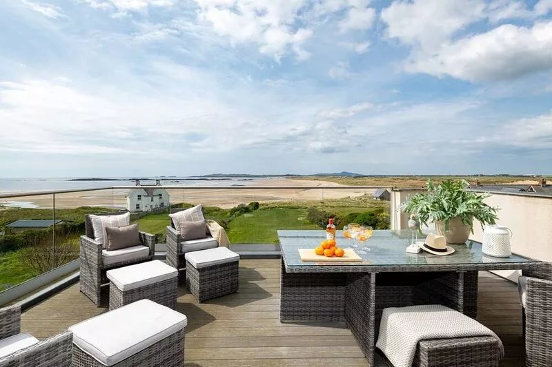Seascape -  a 4 bed apartment that sleeps 7 guests  in 4 bedrooms