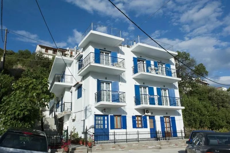 Syraina Apartments
