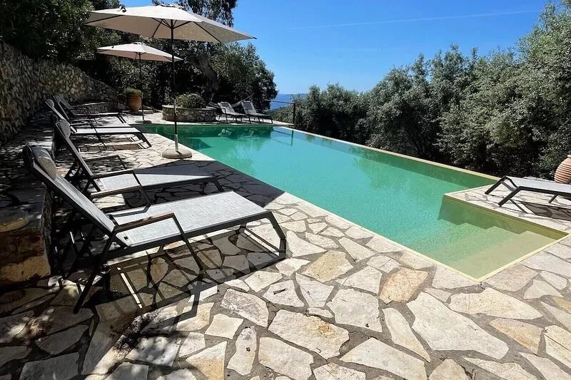 Villa Cristina - Charming Villa with Stone and Wood Elements in Sivota Bay