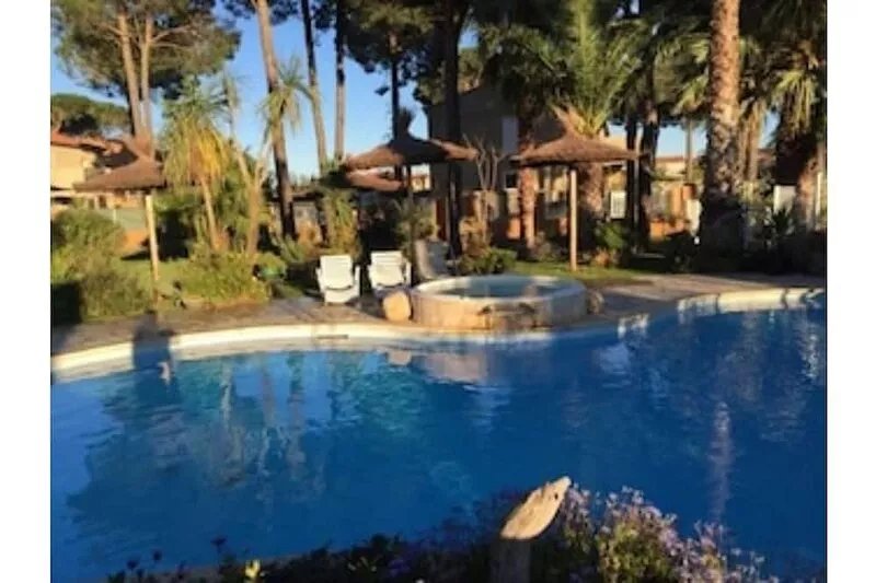 appt*** villa 2 floor "PALAMOS" in Clos du Mas la Senia swimming pool to share