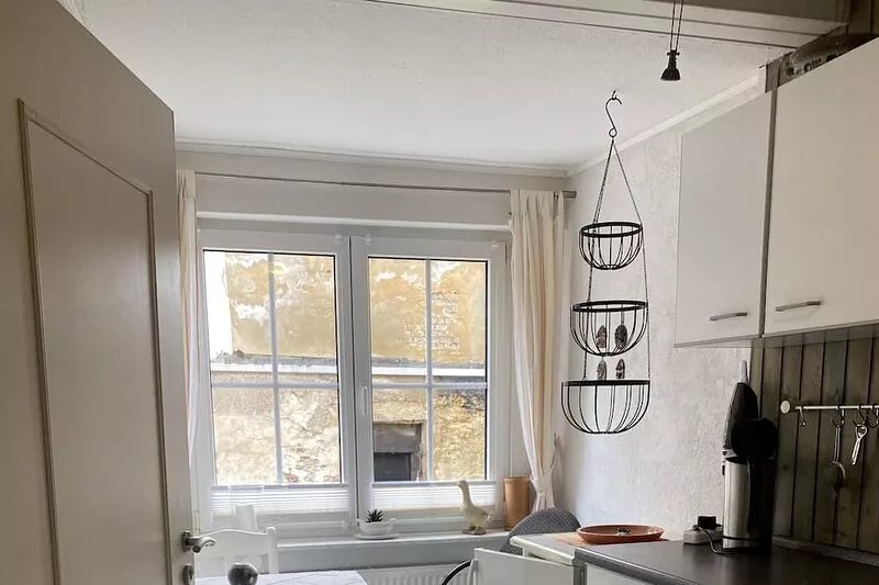 Small, cozy * * * Holiday house invites you to linger.