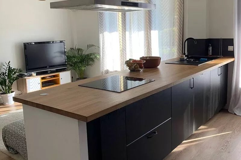 2-bedroom apartment with free parking and sun terrace