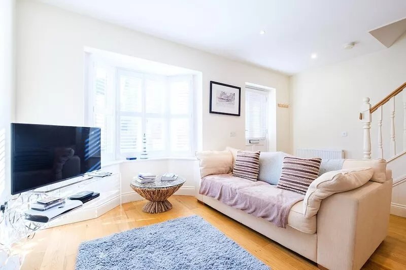 Maisie's - sleeps 4 guests  in 2 bedrooms