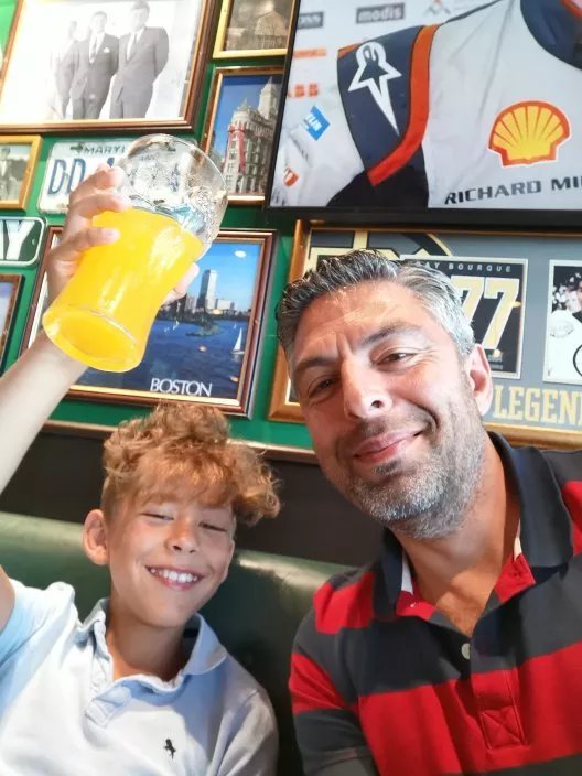 O'Learys T2 Landside