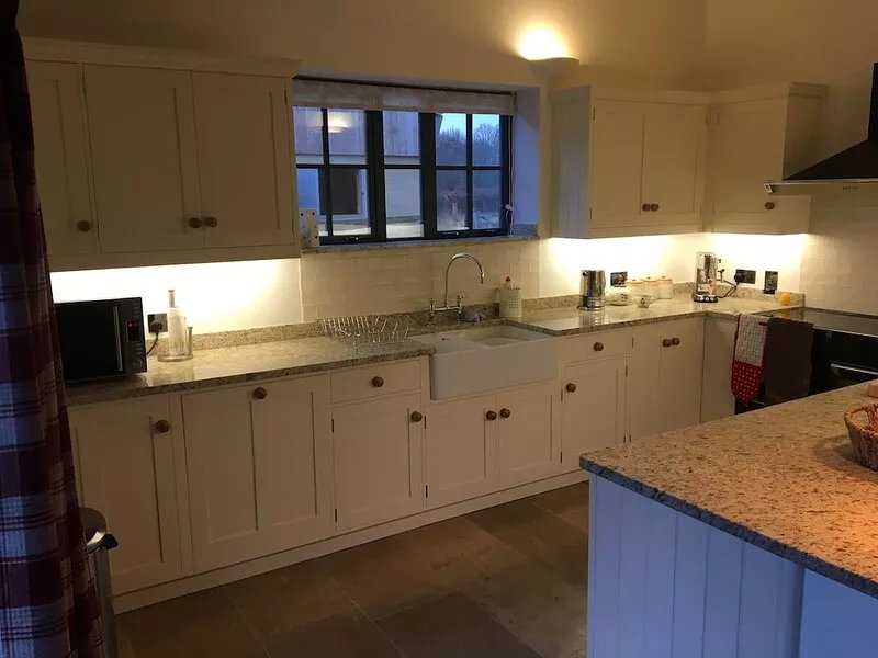 Superb converted Old Dairy, spacious, well equipped in quiet rural location