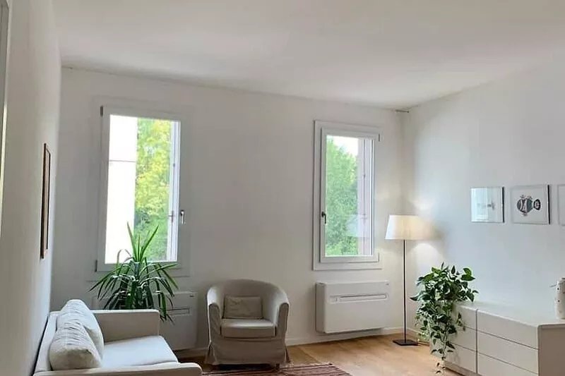 Family-Friendly Holiday Apartment 'Quartiere 11' with A/C & Wi-Fi