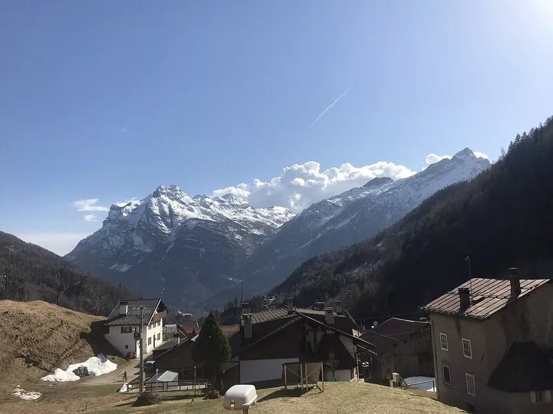 DOLOMITES HOUSE BETWEEN ALLEGHE AND FALCADE