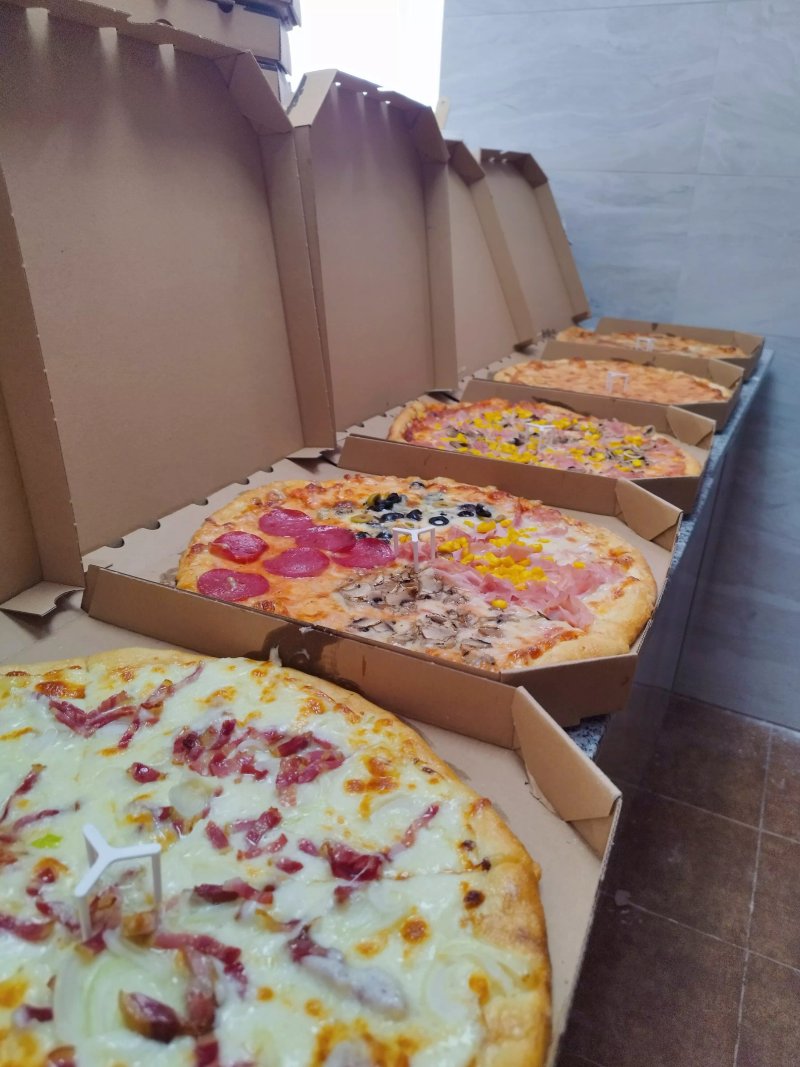 Garage Pizza & Burger