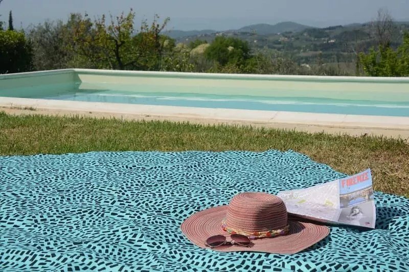 Poggio degli Ulivi, Chianti- countryhouse with garden and panoramic private pool