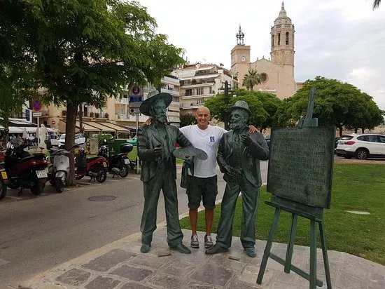 Estatuas de Santiago Rusinol y Ramon Casas