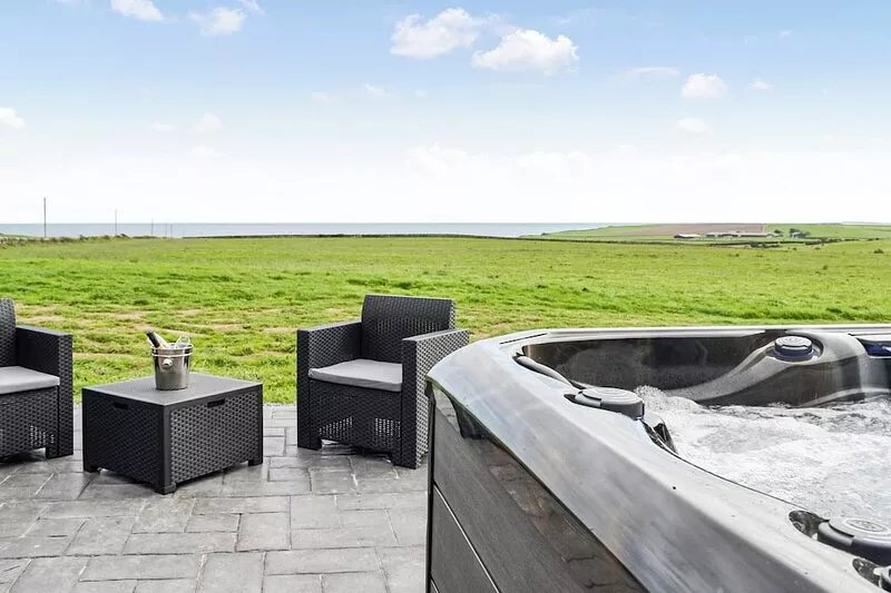 The views from this luxury snug are truly breathtaking.