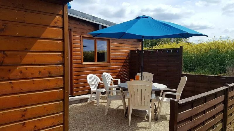 Coach House Sleeps 6 with Heated Shared Pool in Beautiful Rural Setting
