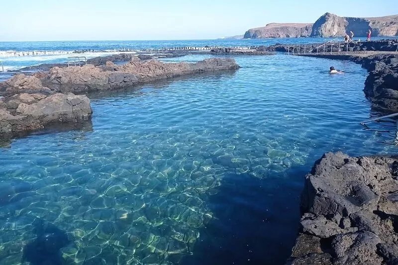LV LOS VEROLES with heated and private pool, beautiful views and wifi.