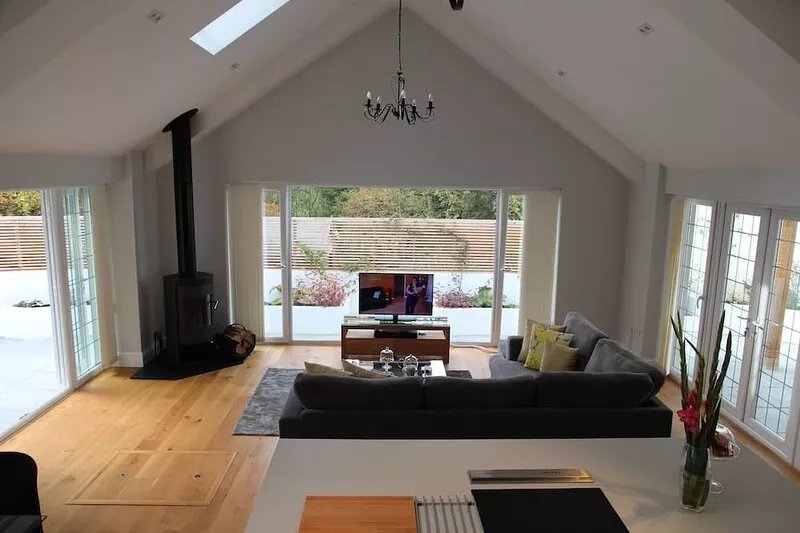 Open Plan Holiday Cottage Within Walking Distance Of Westbourne And Beach