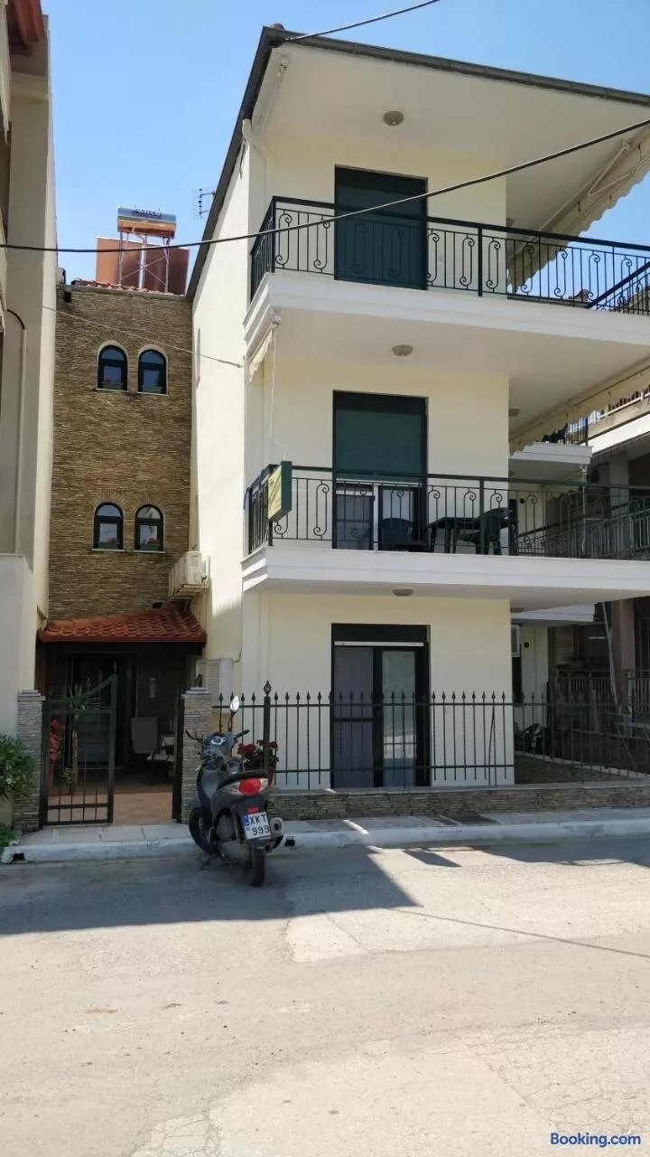 Hermanos - Apartments To Let / Enoikiazomena Diamerismata