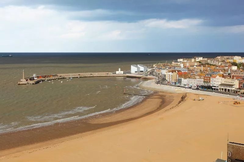 Dreamland Lets, Margate seaside self-catering flat