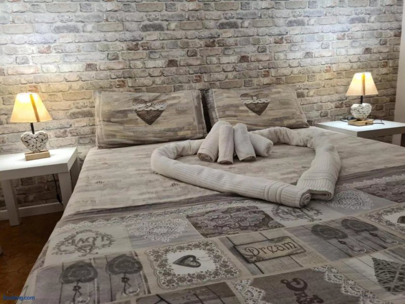 Garda City Home Family Apartments