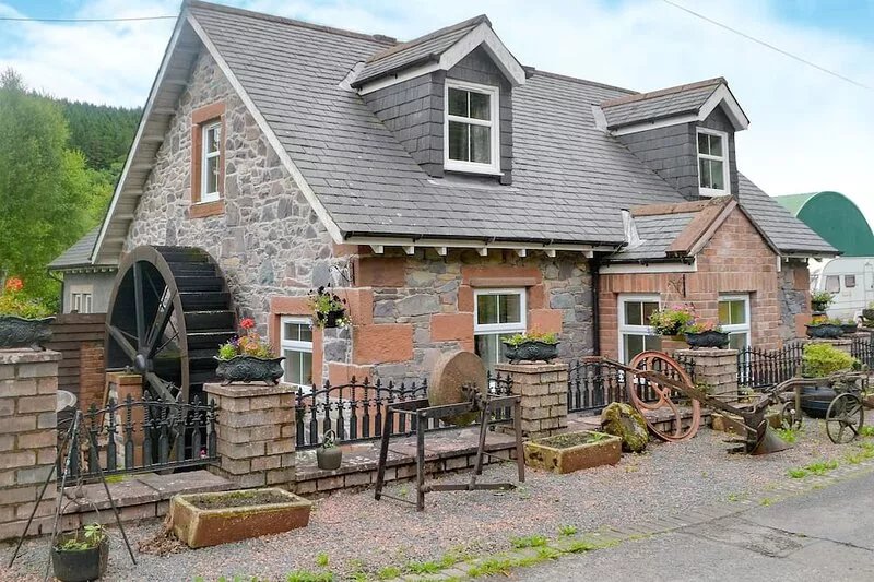 1 bedroom accommodation in Glenmidge, Auldgirth, near Dumfries