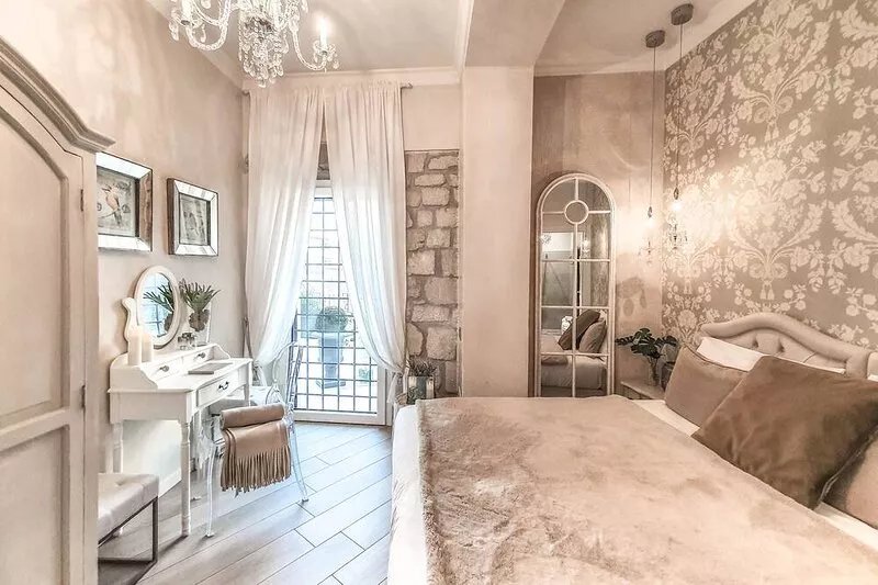 Luxurious 2 bedrooms, 2 bathrooms with beautiful terrace