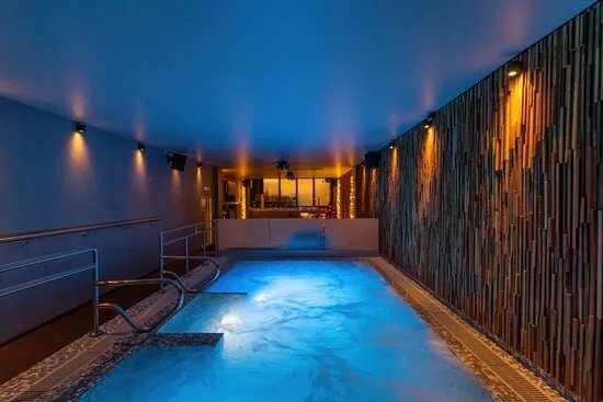 Macho Sauna