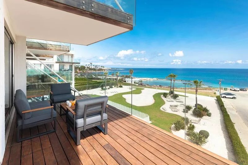 MARISOL - Exceptional Seafront 2bed Apartment 50m from golend beach