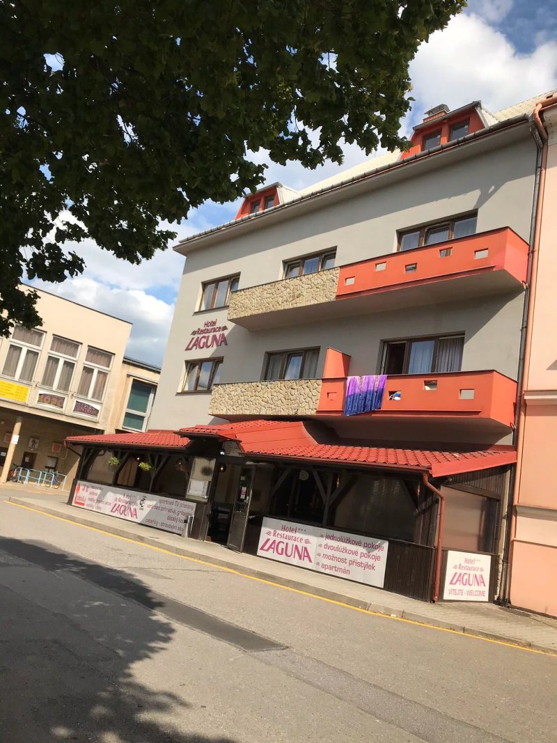 Hotel Laguna