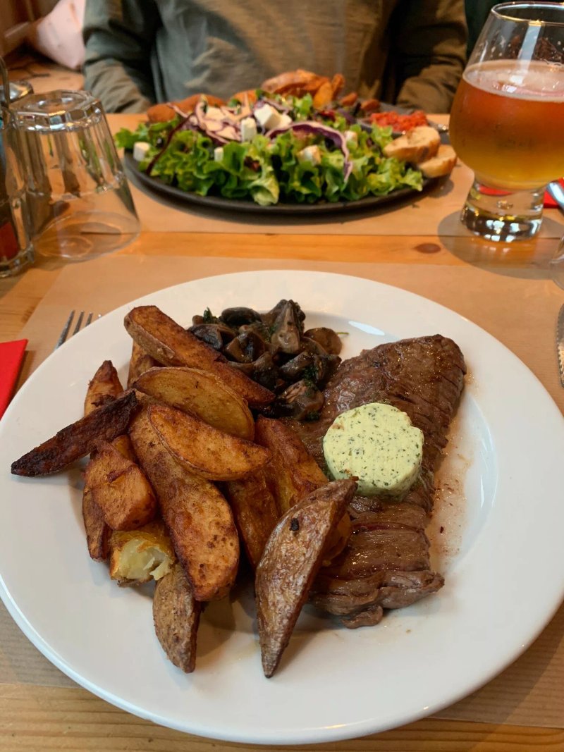 Bar Restaurant Le Corti