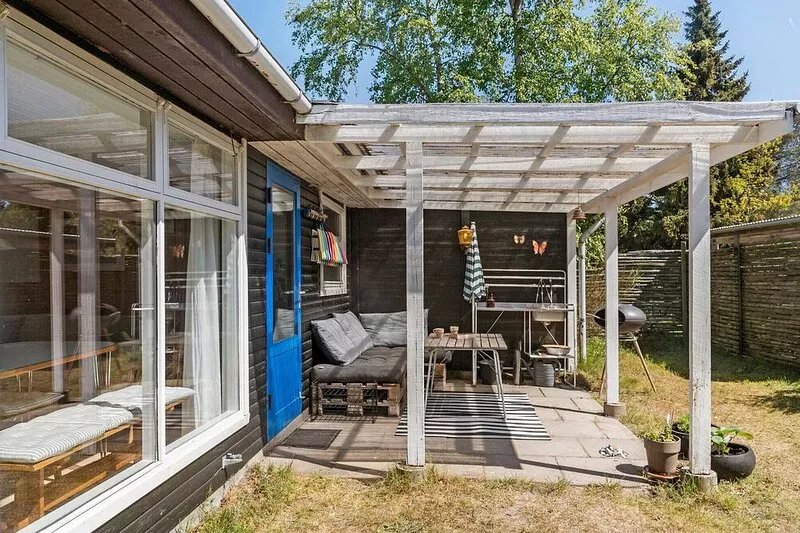 Beautiful home in Væggerløse with WiFi