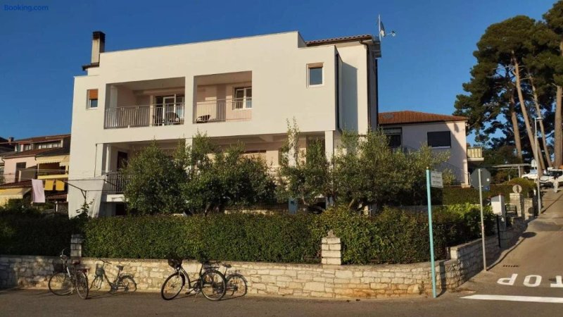 Alida Apartments & Room with Sea View