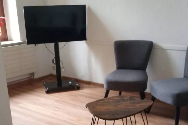 3-room guest apartment close to the center, suitable for 1 - 4 persons