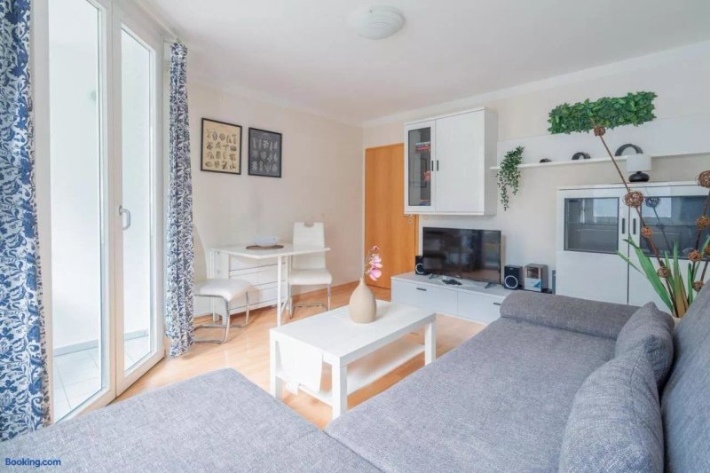 City Park Apartments Reichi