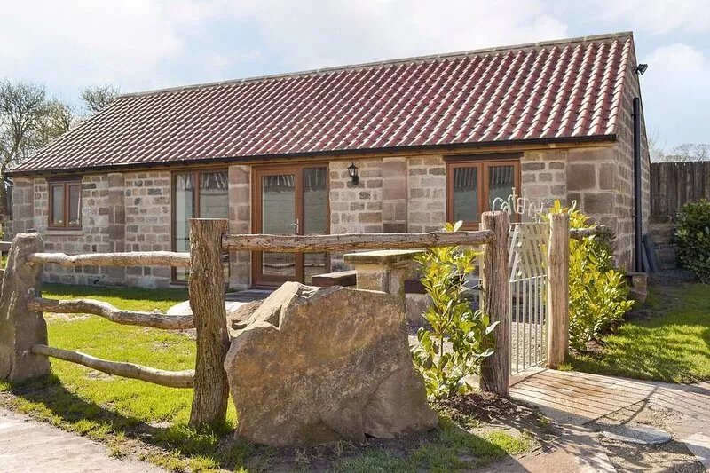 2 bedroom accommodation in Knaresborough