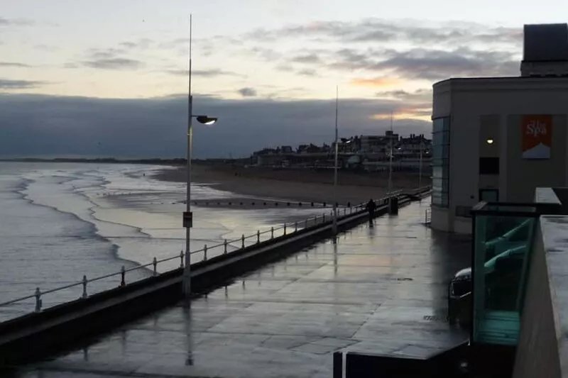 Beautiful Seaside Cottage, sleeps 5 & dog friendly