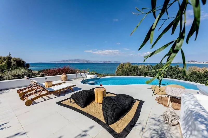 Villa 'Blue'  a unique escape from reality - private swimming pool