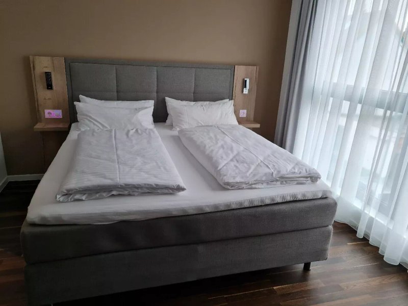 Hotel B4