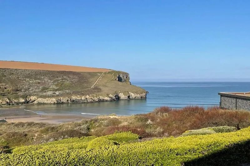 Breathtaking Sea Views, Two minutes walk to Beach - Mawgan Porth, Cornwall