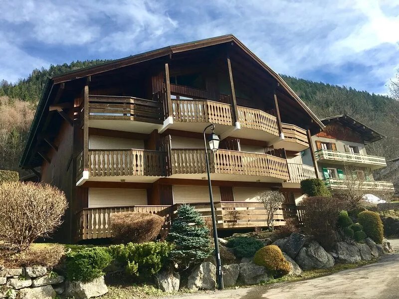 Quiet two bedroom apartment 30m2 in Morzine with mountain view