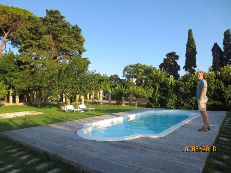 Castello DI Casamassella B&B
