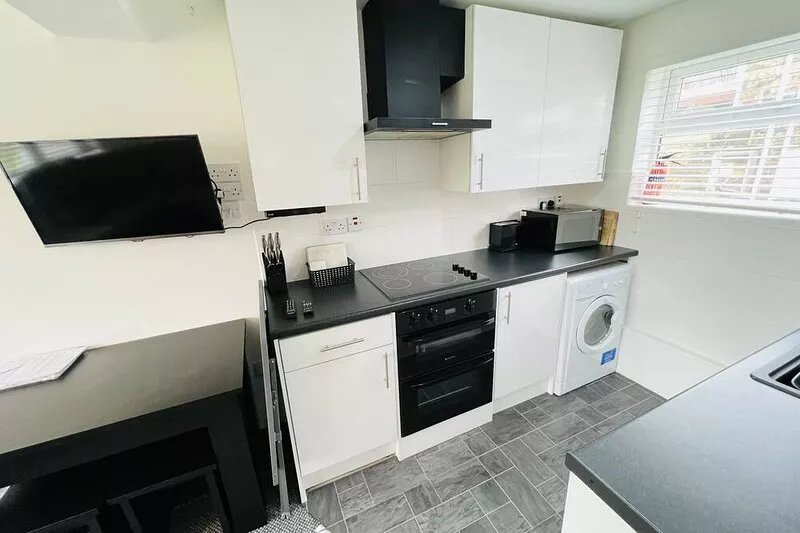 2 Bedroom Chalet, SB172, Sandown Bay, Isle of Wight, Free WiFi